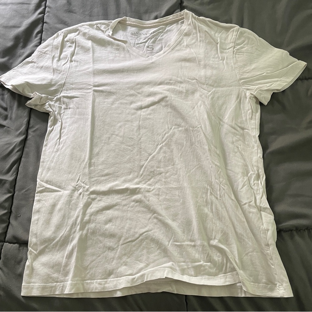Banana Republic White V-neck T-shirt, Size S